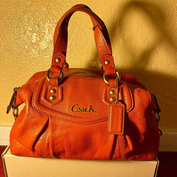 Coach burnt orange bag - Picture 4 of 9
